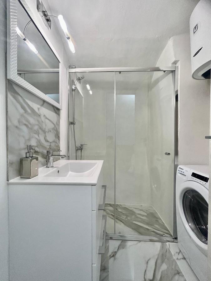 Cave House Apartment Ментона Екстериор снимка